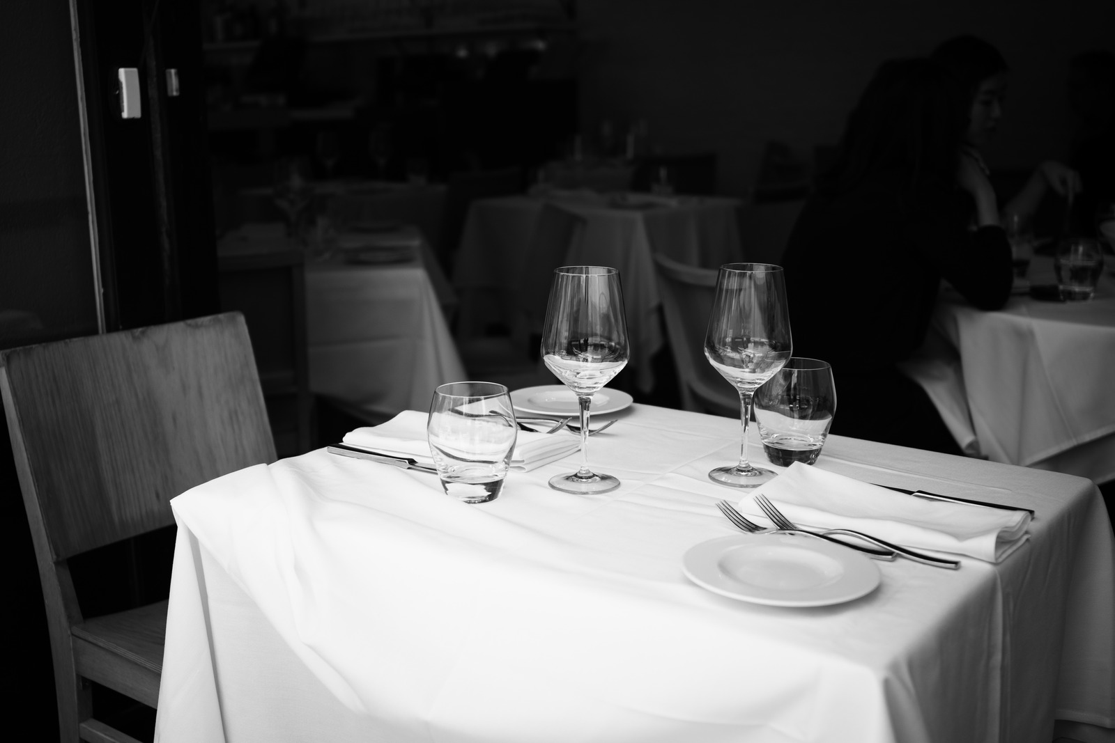 Elegant Dining Ambiance