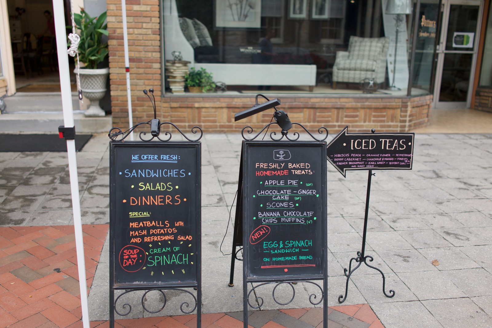 Charming Café Menu Display