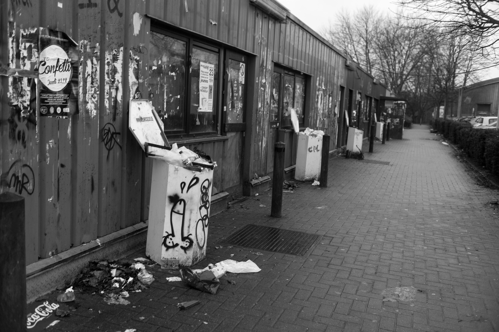 Urban Decay in Monochrome