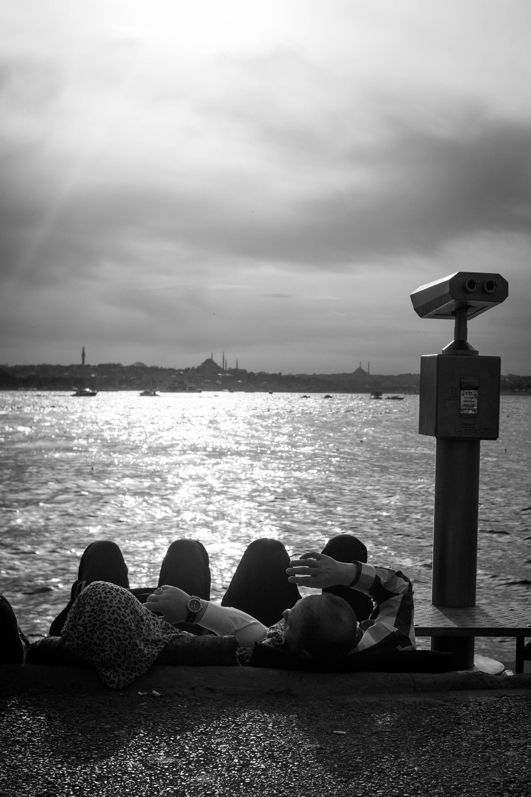 Serene Waterside Escape