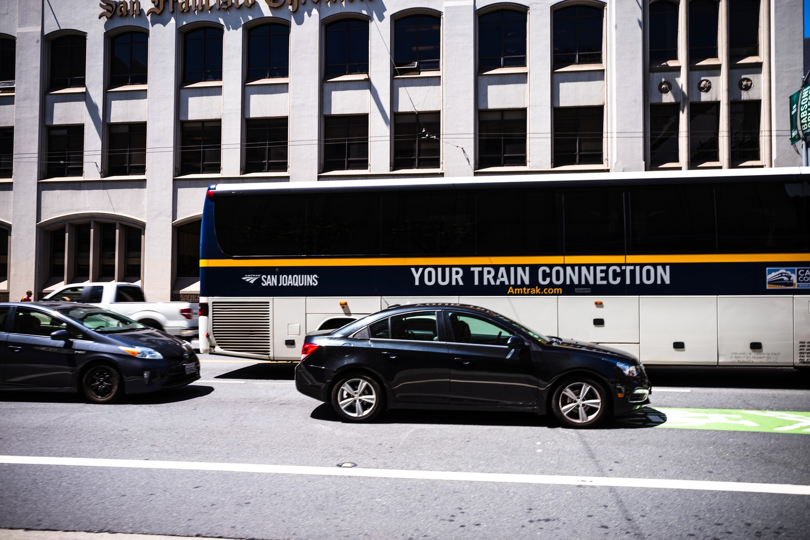 Urban Transit Contrast