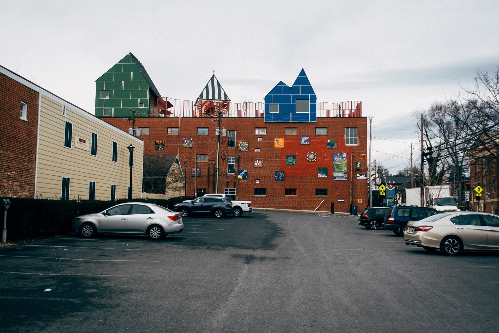 Urban Art and Architecture