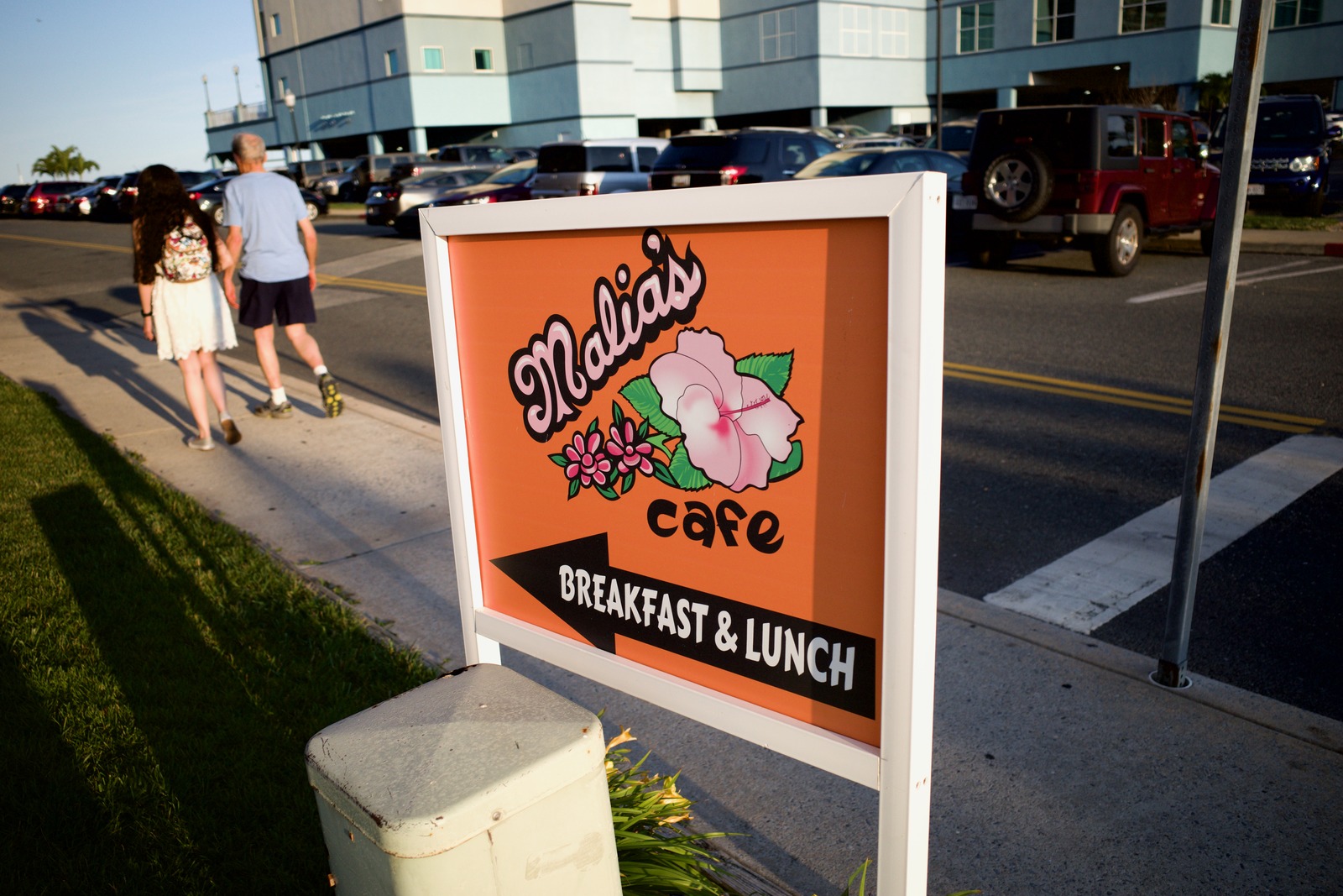 Charming Café Ambience