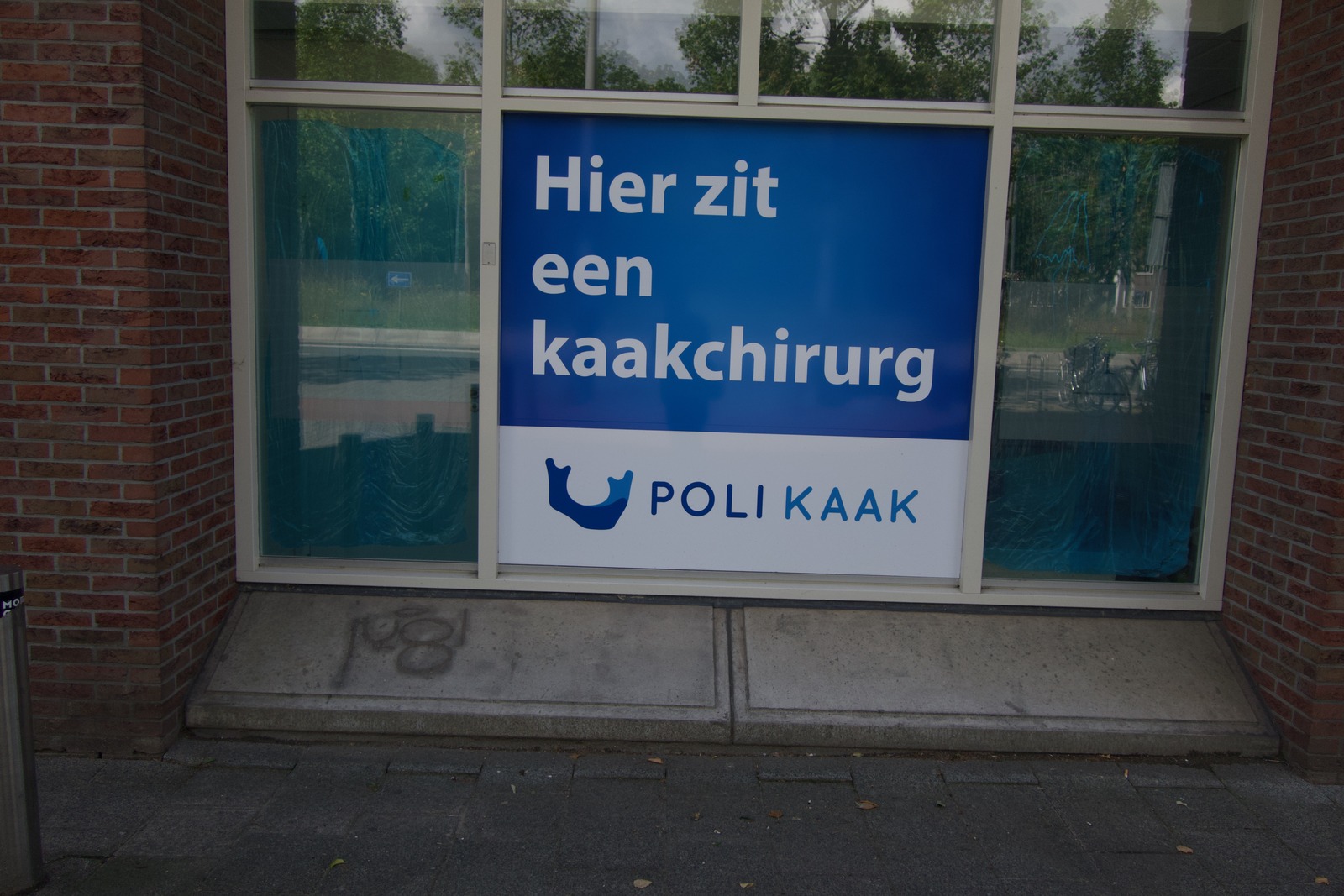 Medical Signage in Urban Space