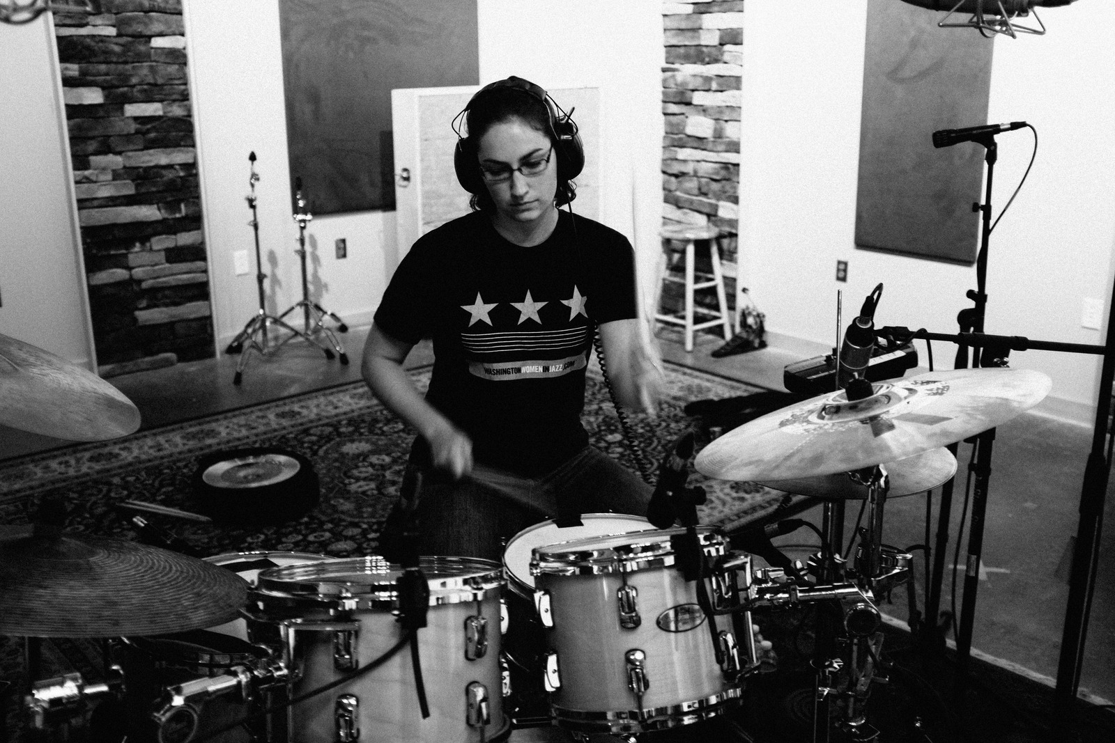 Rhythmic Focus in Monochrome