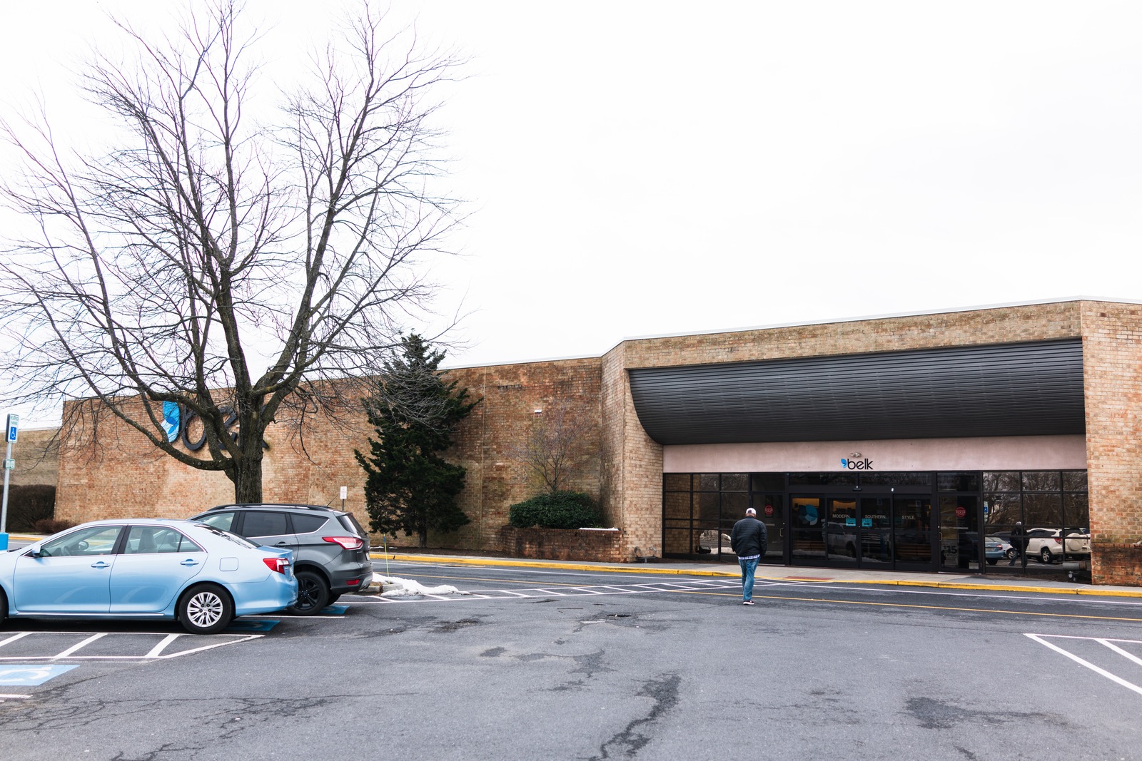 A Quiet Day at the Mall
