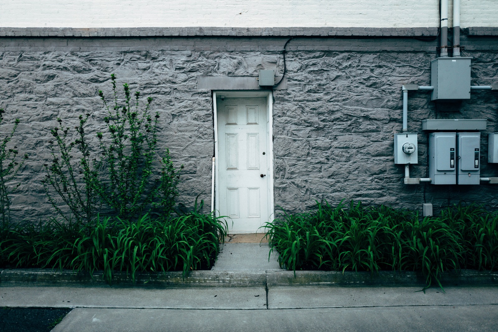 The Isolated Entrance