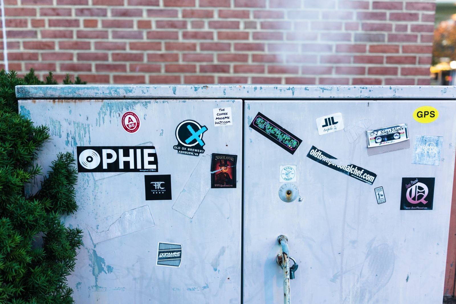 Urban Odyssey: Sticker Tales