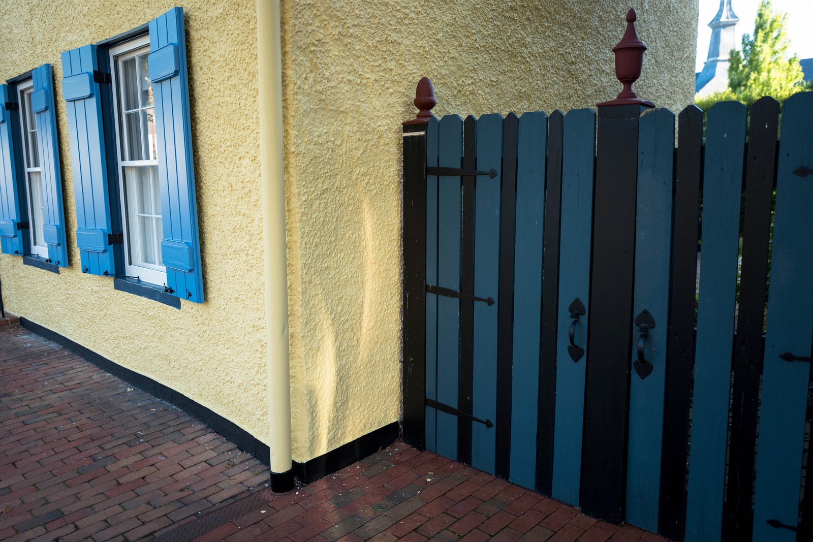 Charming Architectural Contrast