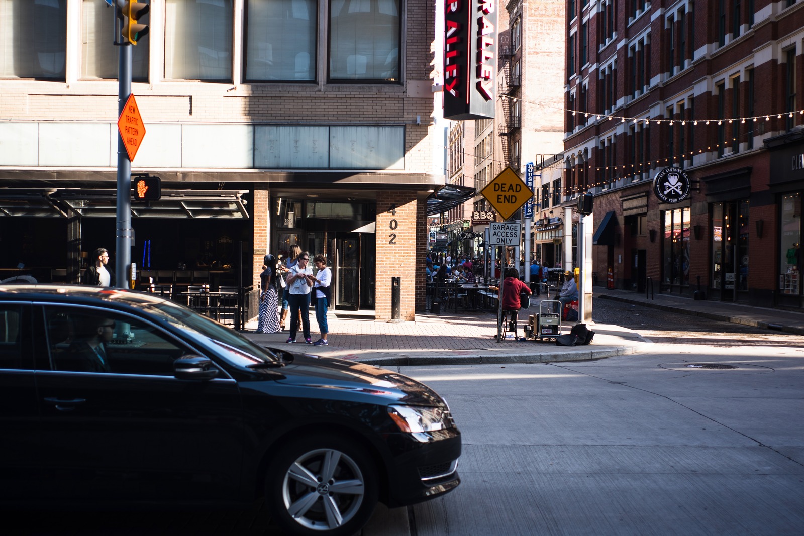 Urban Afternoon Interactions