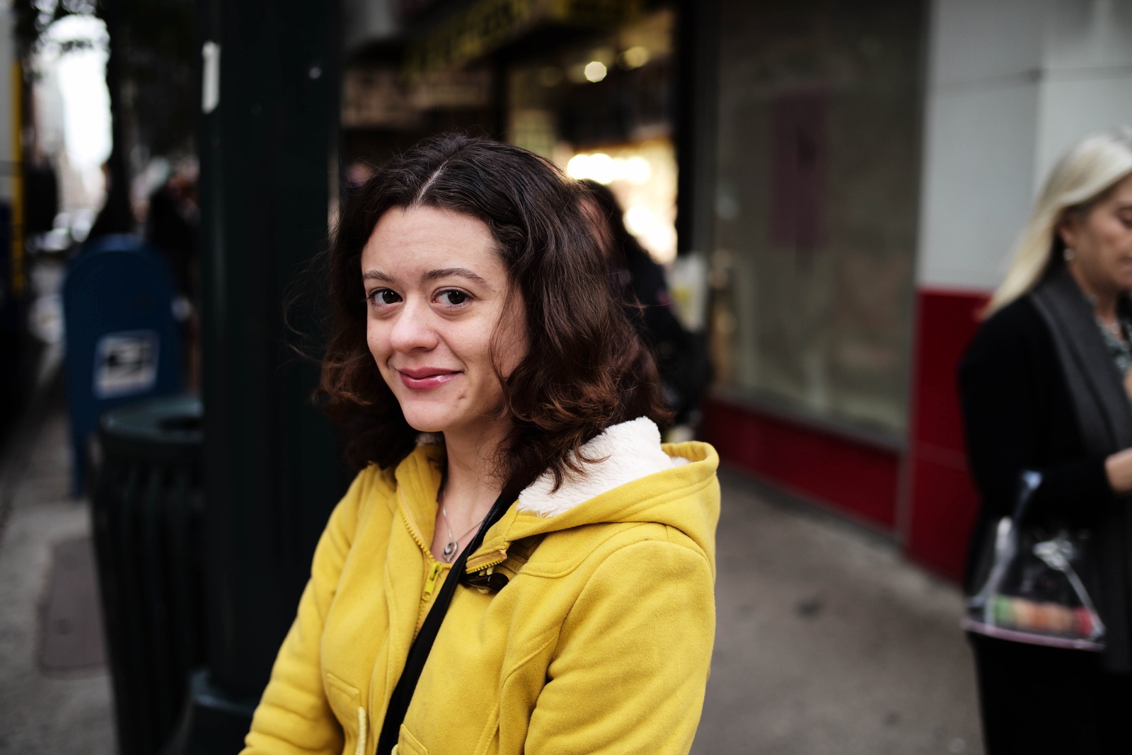 Urban Smile in Yellow