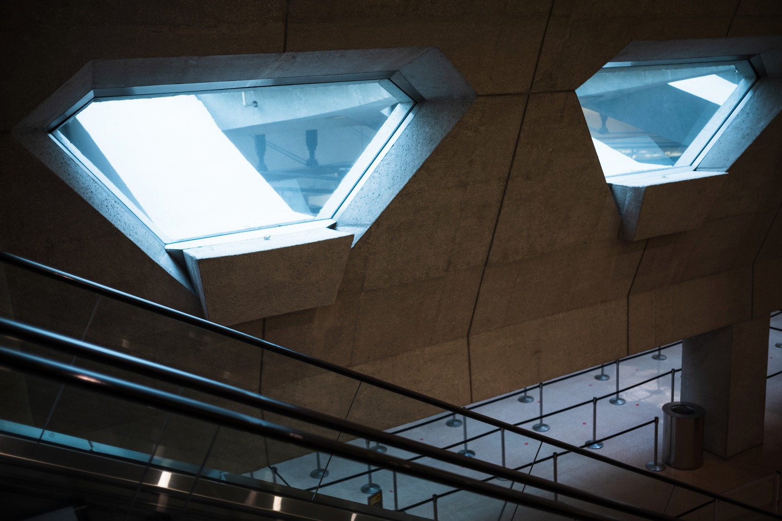 Geometric Light Play