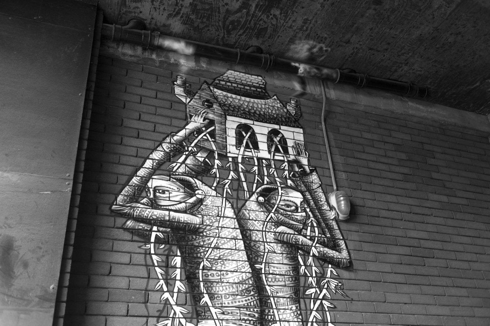 Urban Walls Tell Tales