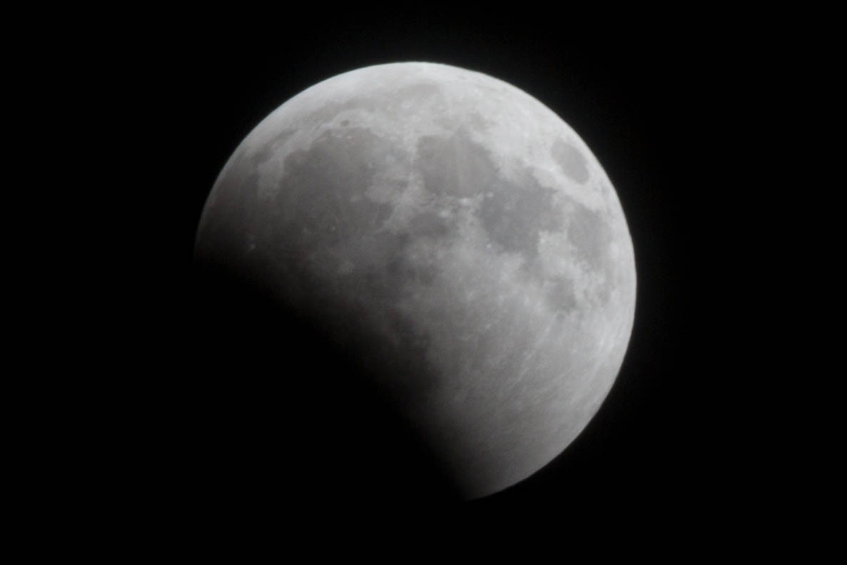 Eclipsed Lunar Majesty
