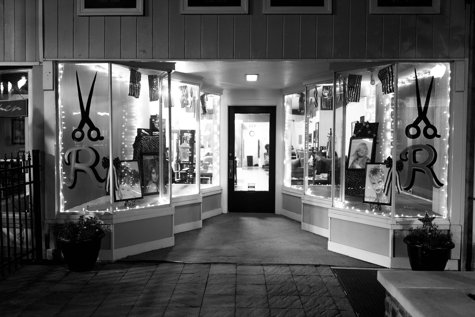 Charming Salon Entrance