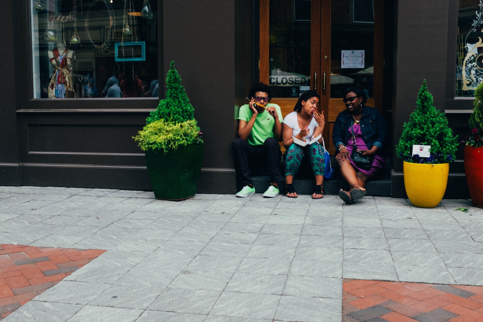 Urban Moments of Connection