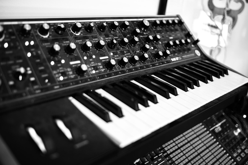 Vintage Synth in Focus