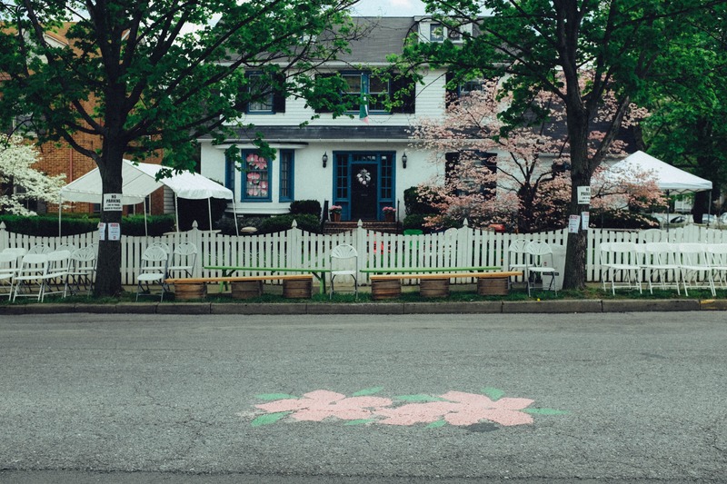 Charming Neighborhood Scene
