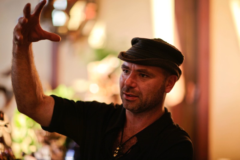 Expressive Gesture in Soft Light