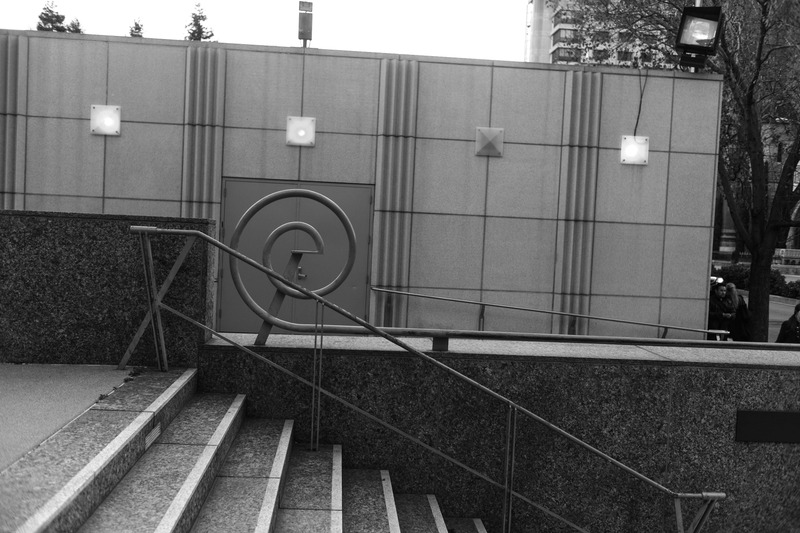 Urban Geometry in Monochrome