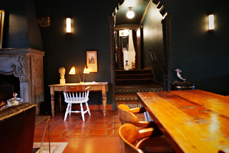 Intimate Study Space