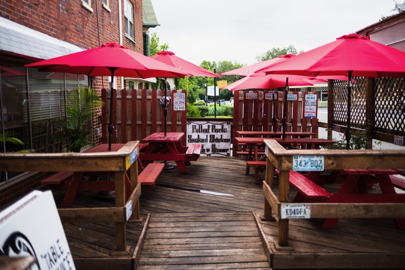Charming Outdoor Dining
