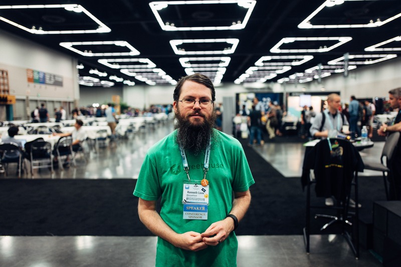 Focused Speaker in a Busy Conference