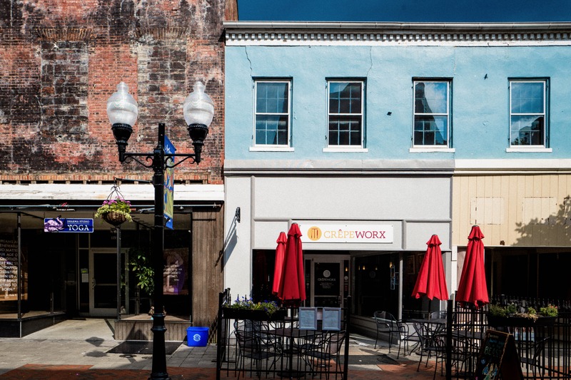 Urban Charm in Daylight