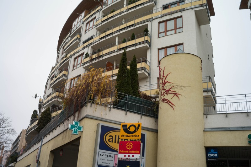 Urban Abode in Quiet Hues