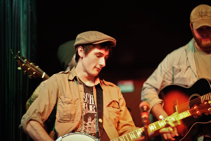 Intimate Acoustic Performance