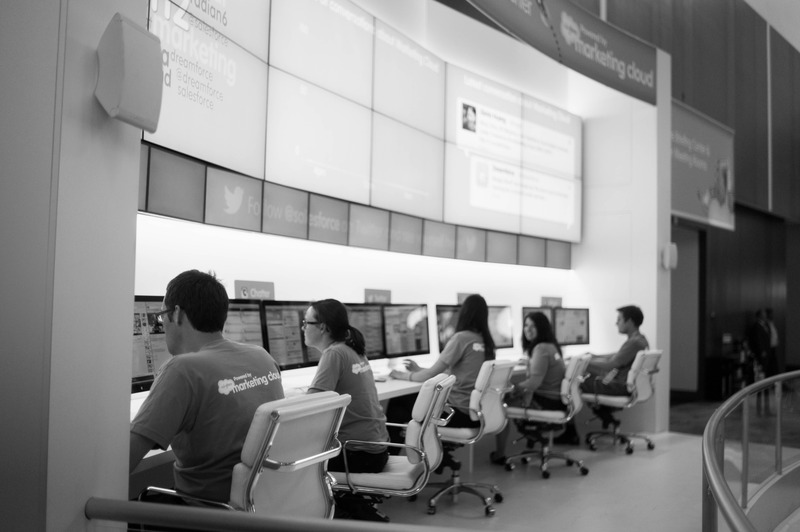 Focused Collaboration in Monochrome