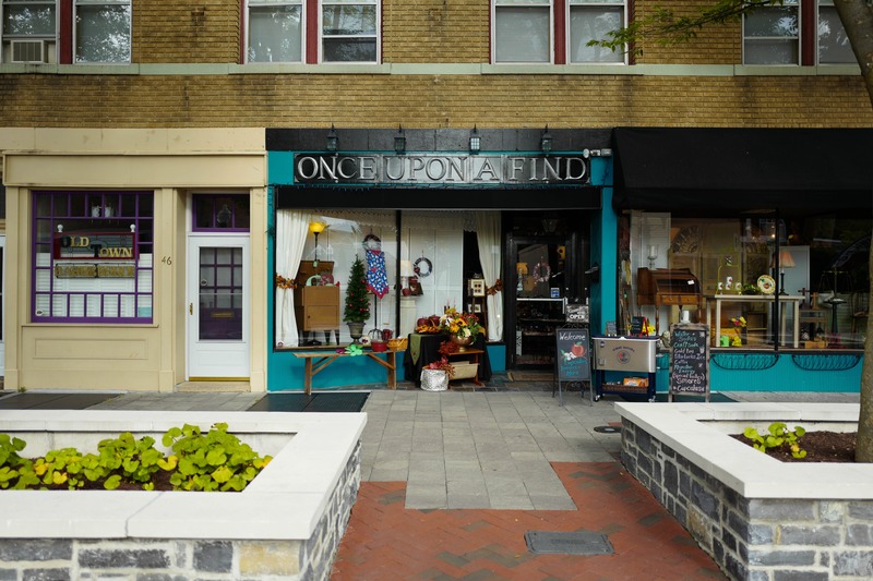 Charming Facade of Curiosities