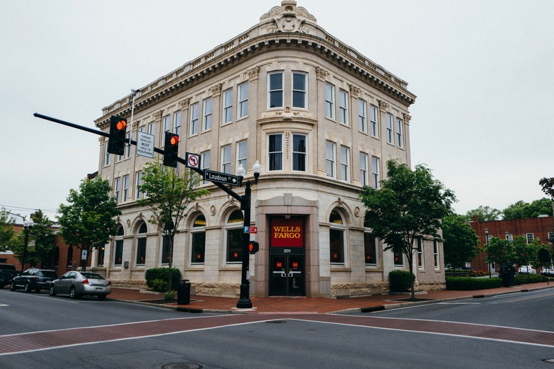 Historic Corner Banking