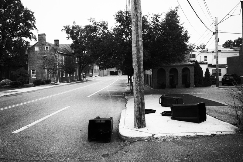 Urban Stillness in Monochrome