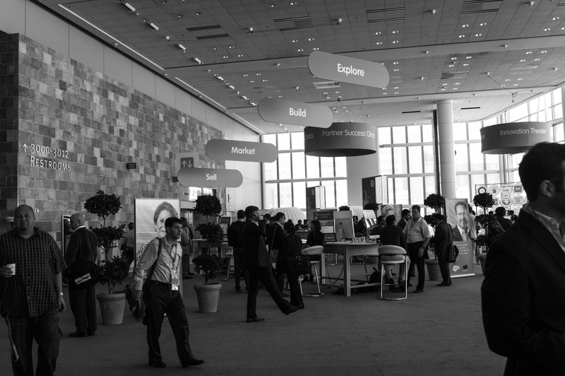 Business Hub in Motion