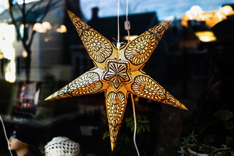 Shining Star of Intricacy