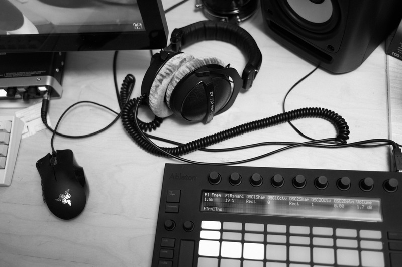 Soundscapes in Monochrome