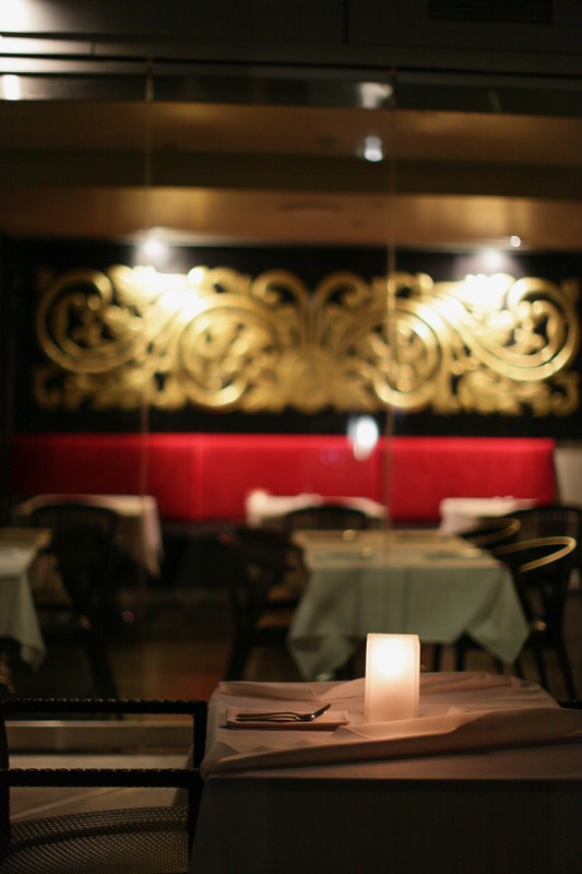 Elegant Dining Ambiance