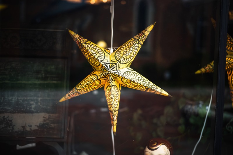 Illuminated Star of Warmth