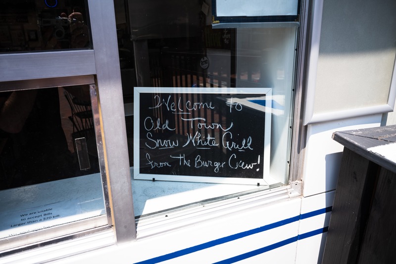 Welcoming Note at Snow White Grill