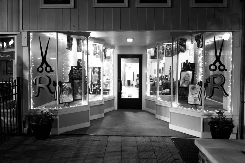 Charming Salon Entrance