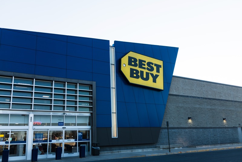 Modern Retail Facade